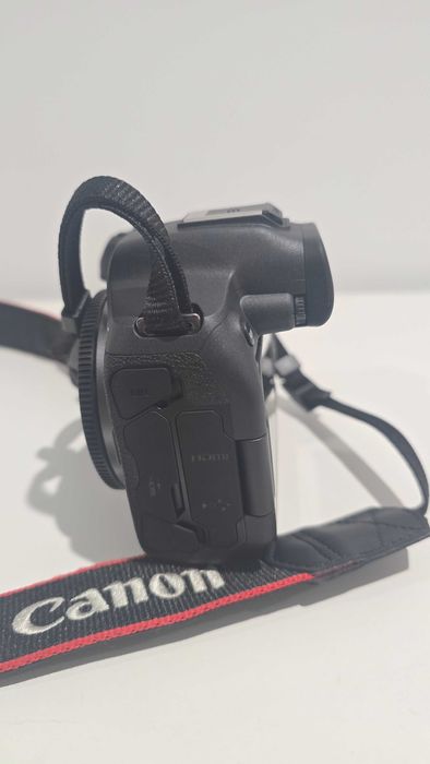 Canon EOS R7 Corpo