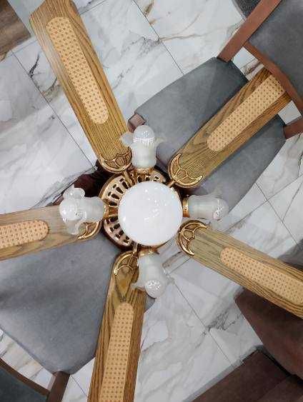 Sprzedam żyrandol z funkcją chłodzenia oraz lampy