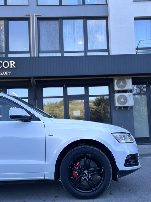 Audi Q5 Premium Plus 3.0 TFSI Quattro S-Line