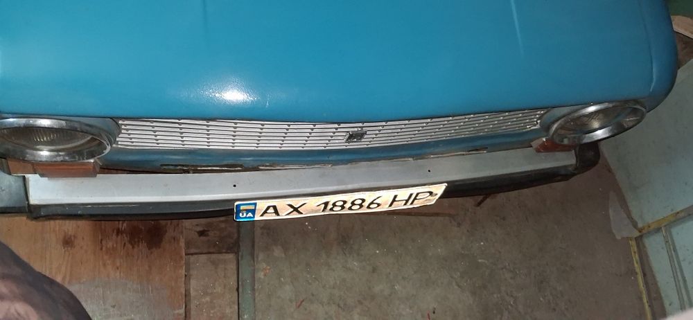 Ваз 2101 газ бензин,новая зимняя резина,музыка.