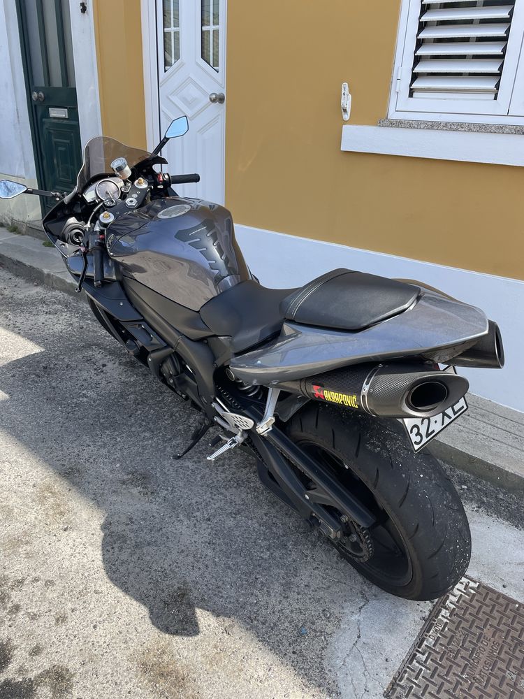 Yamaha R1 Rn12 2004