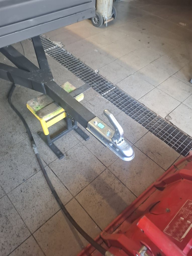 przyczepka wywrotka na tyl