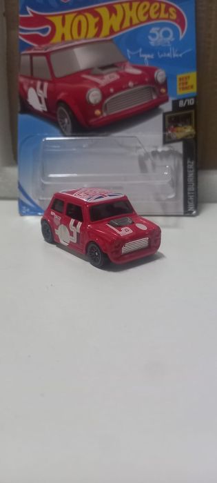 Morris mini hot wheels