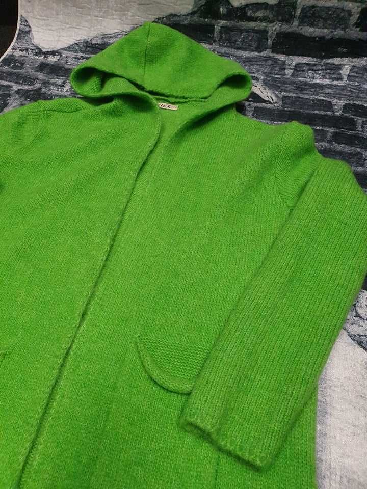 Kardigam w pięknej zieleni z kapturem oversize od 38 do 48