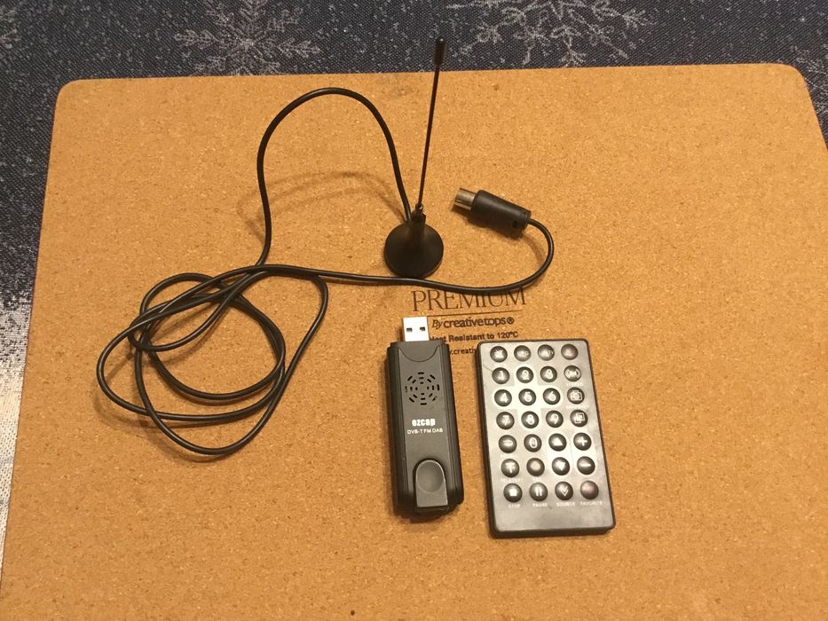 USB-адаптер цифрового телевидения DVB-T с FM/DAB/DAB+