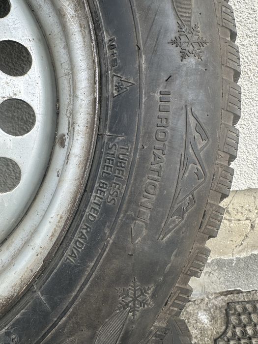 Комлект зимових шин R15 з дисками (4×100)