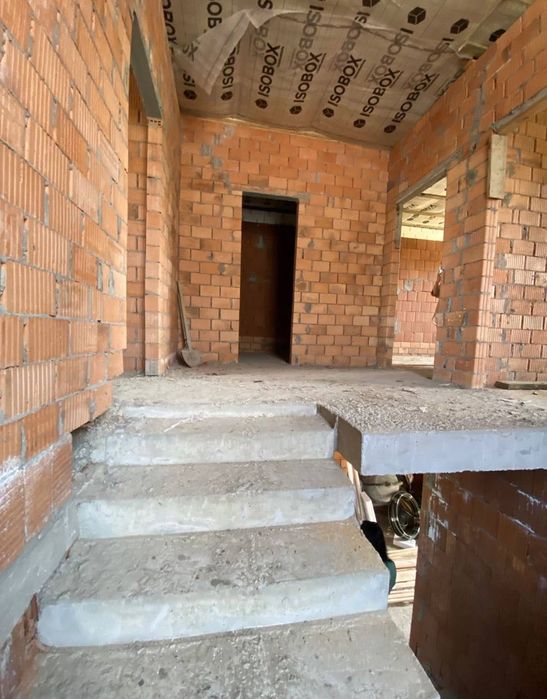 Продаж будинку на 5 сотках в Ірпені, закрите КМ, газ