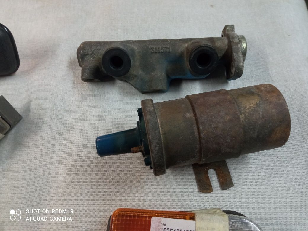 Vendo diverso material para Renault 4L