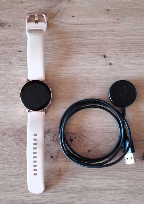 Samsung Galaxy Watch Active 2 smartwatch