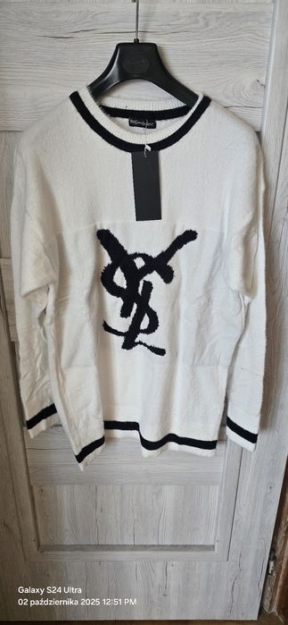 Sweterek dłuższy świetny skład logowablny ysl