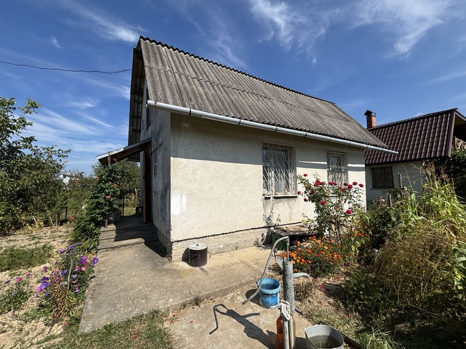Продаж Будинок 20м². Ділянка 6сот. Братківці. Дача. Вода. Світло. Сад