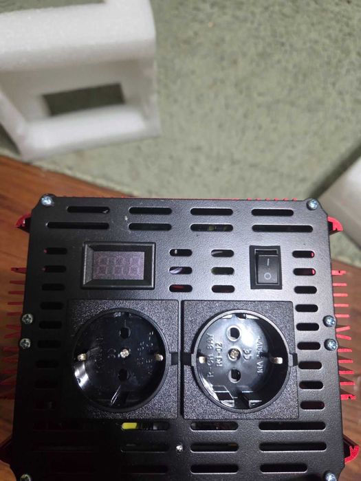 Інвертор TATALIKEN 8000W (Вт) чистий синус 12V/220V