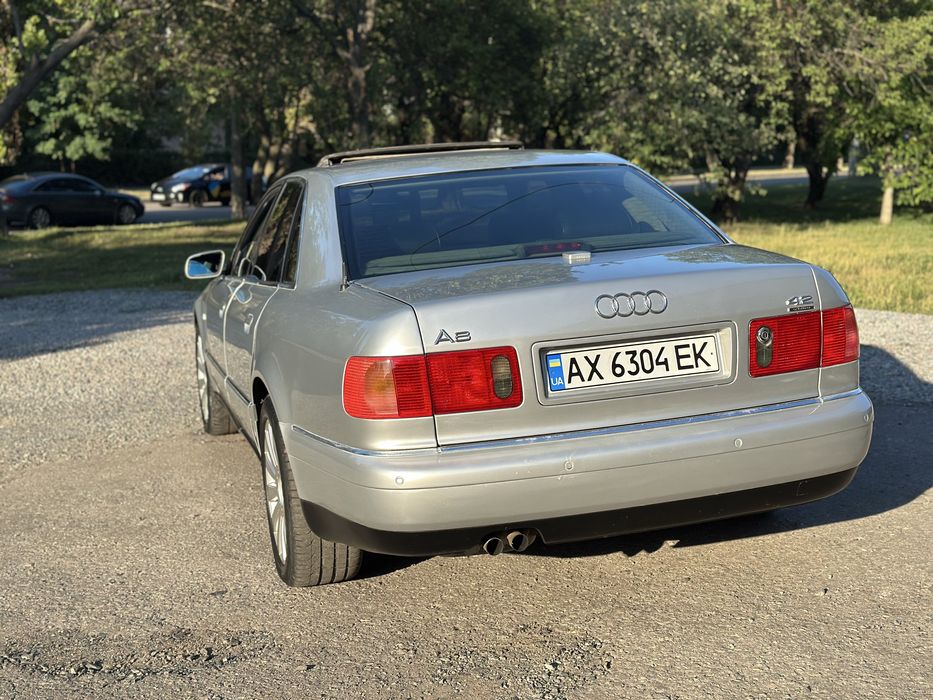 Продам Audi A8 D2