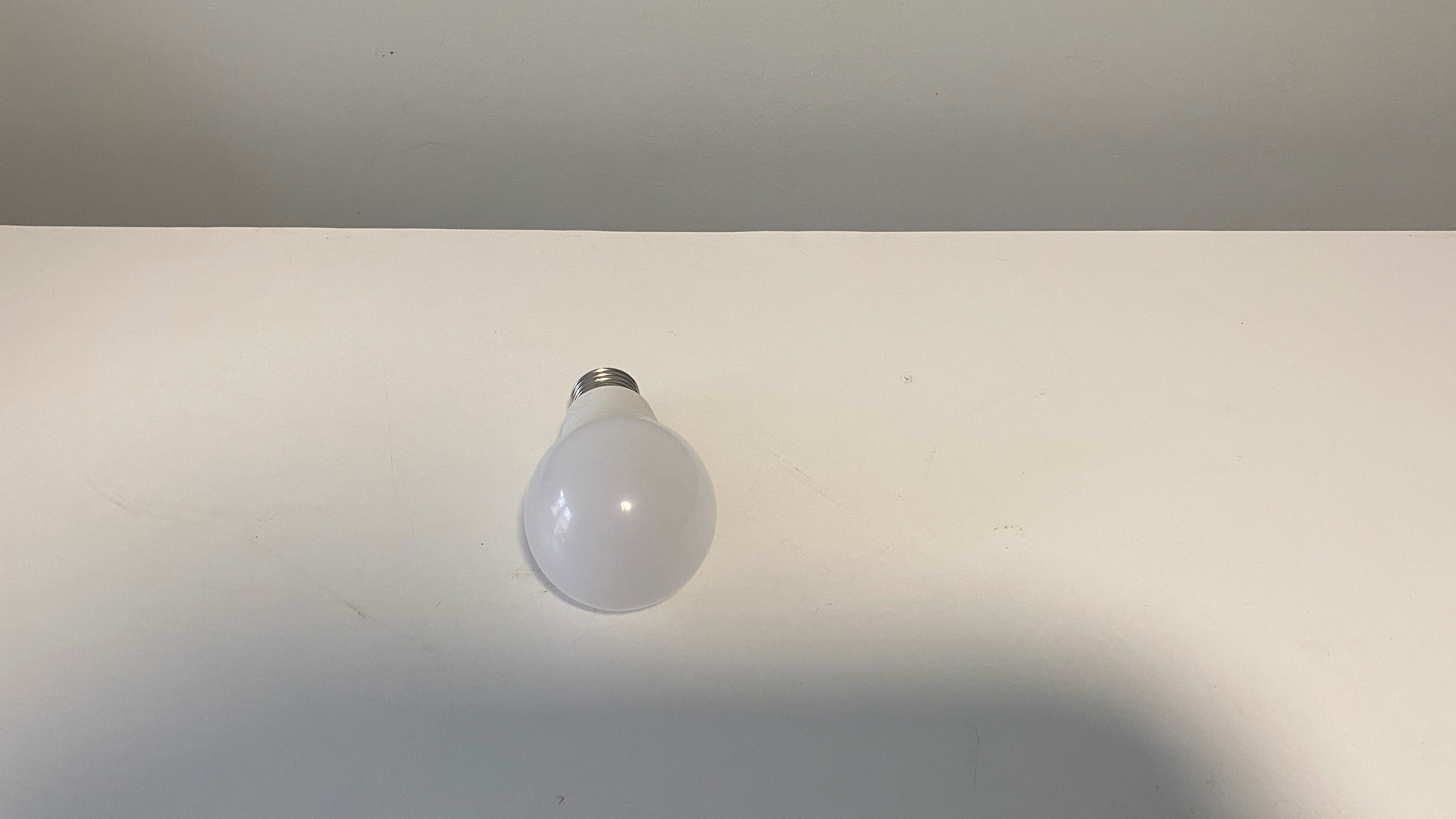 Inteligentna żarówka NOUS WIFI P3 RGB E27