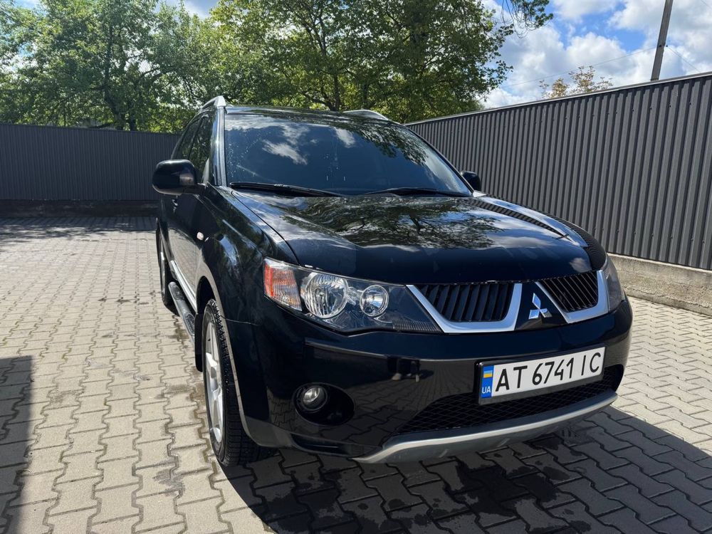 Mitsubishi outlander XL