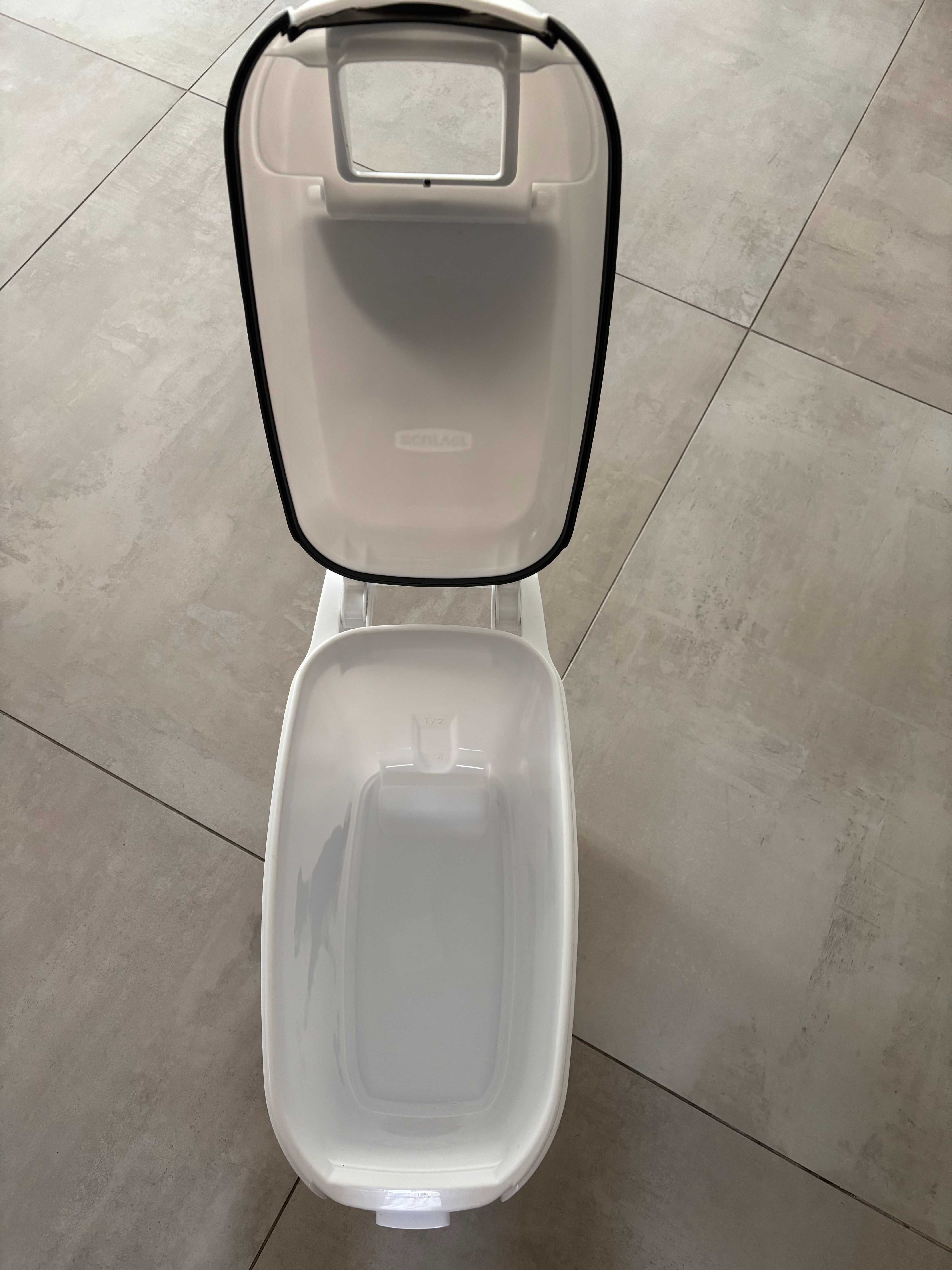 CURVER PetLife Pojemnik do przechowywania karmy 6kg (15l)