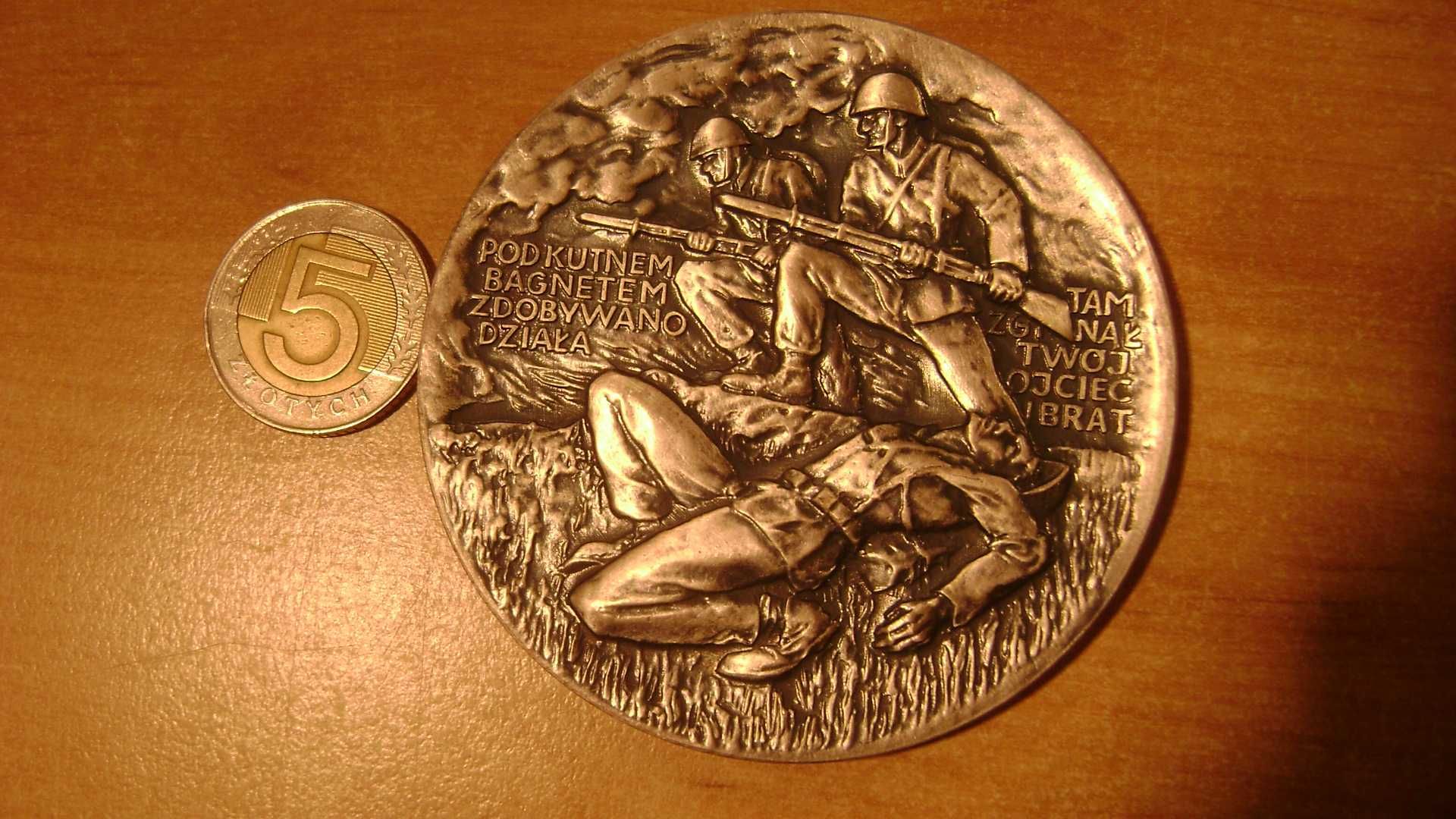Starocie z PRL - Militaria = Medal Wojskowy numer 15 do rozpoznania