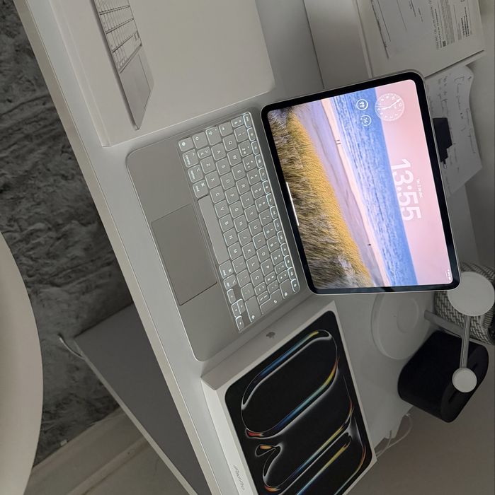 IPad Pro M5 11 Polegadas + Magic Keyboard