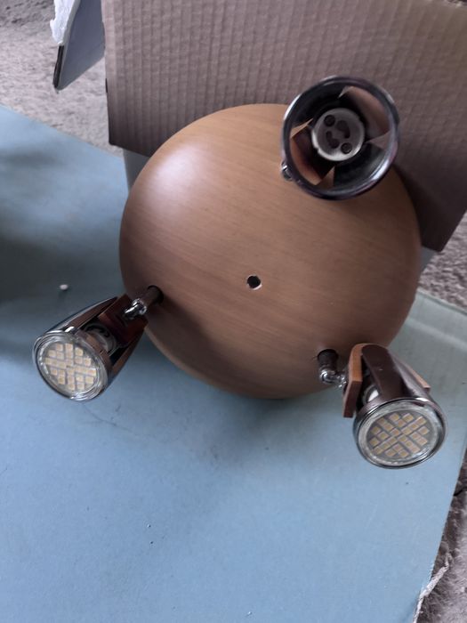 Plafon - oswietlenie przysufitowe