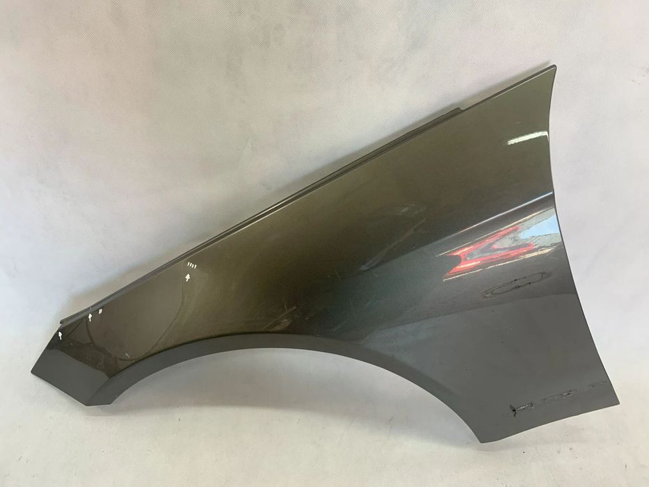 Mercedes C-Klasa W204 Blotnik lewy c klasa w 204