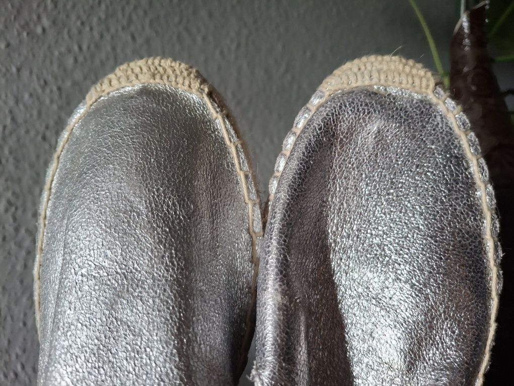 Stradivarius  srebrne espadryle damskie 36