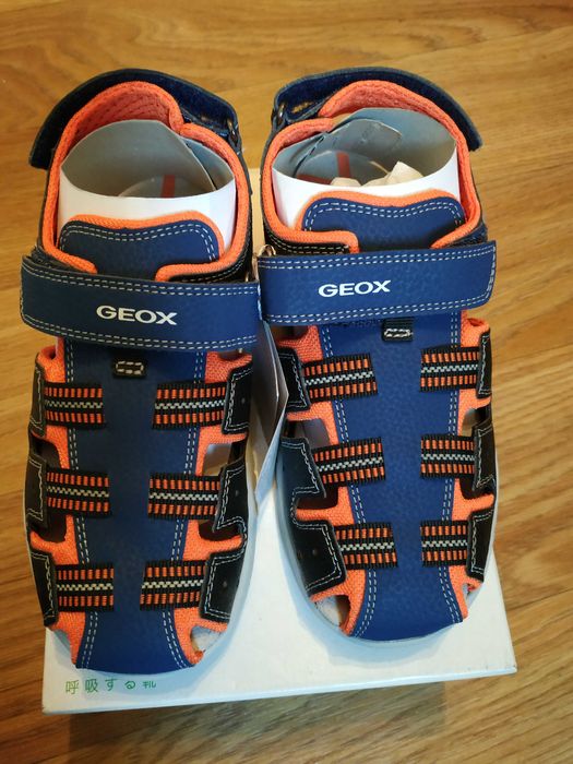 Босоножки,сандалии на мальчика Geox 33-34 р.
