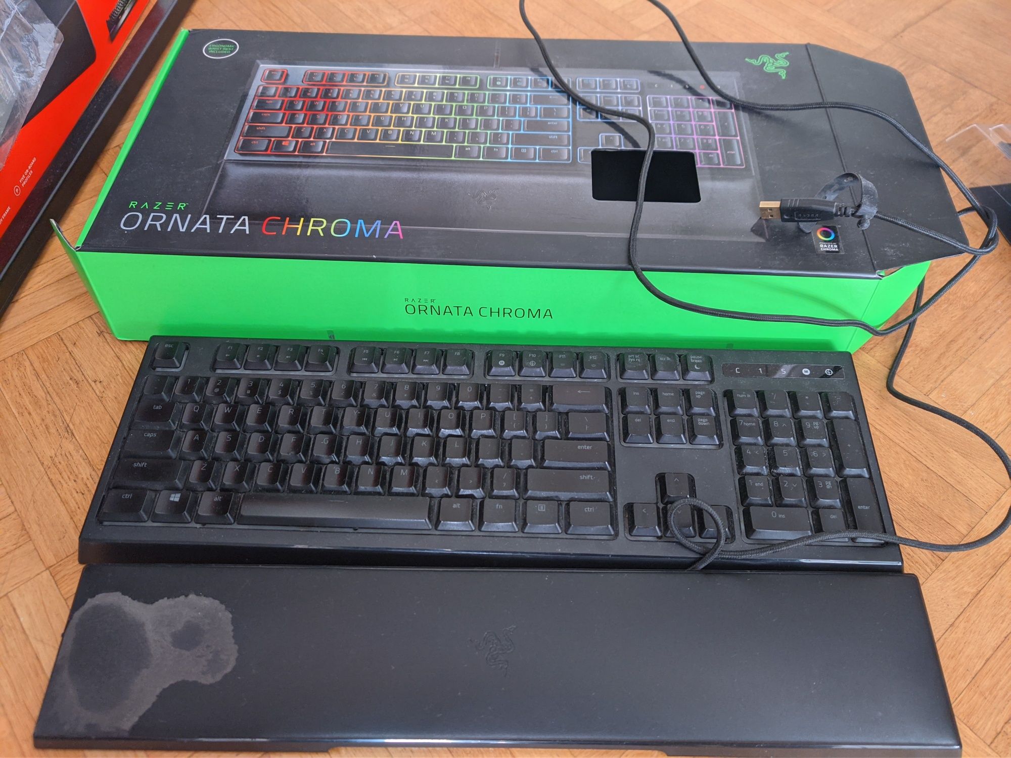 2x Razer ornata chroma US i FR - używana