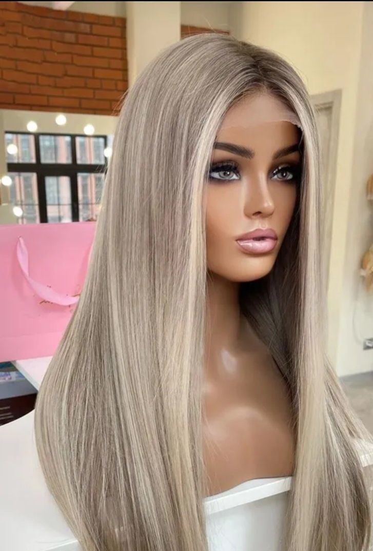 Peruka naturalna 60cm chłodny blond