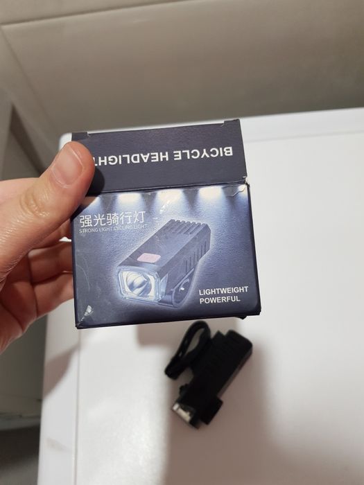 Передній фонрь для велосипеда
Birmarket logo small
Birmarket, Bir Bonu