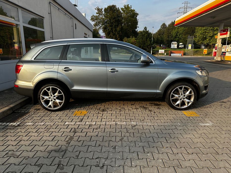 Sprzedam auto Audi Q7