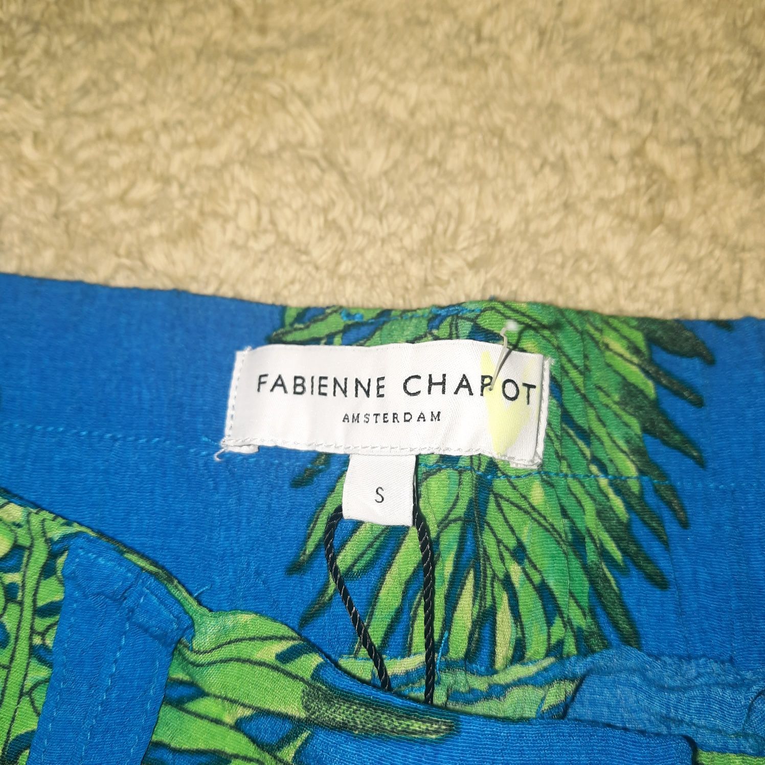 Яркий костюм блуза и шорты Fabienne Chapot