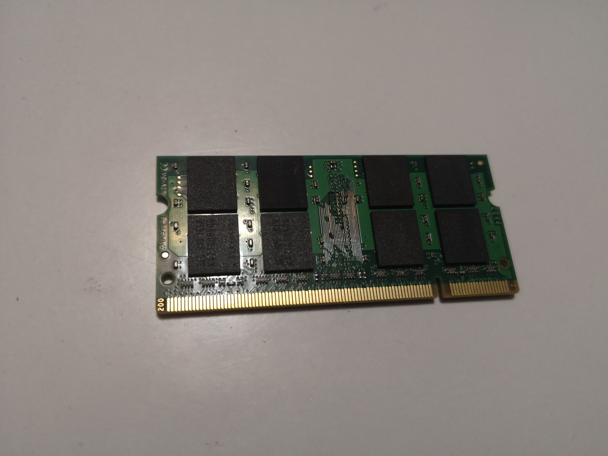 Pamięć RAM DDR2 so-dimm laptop 2GB Samsung.