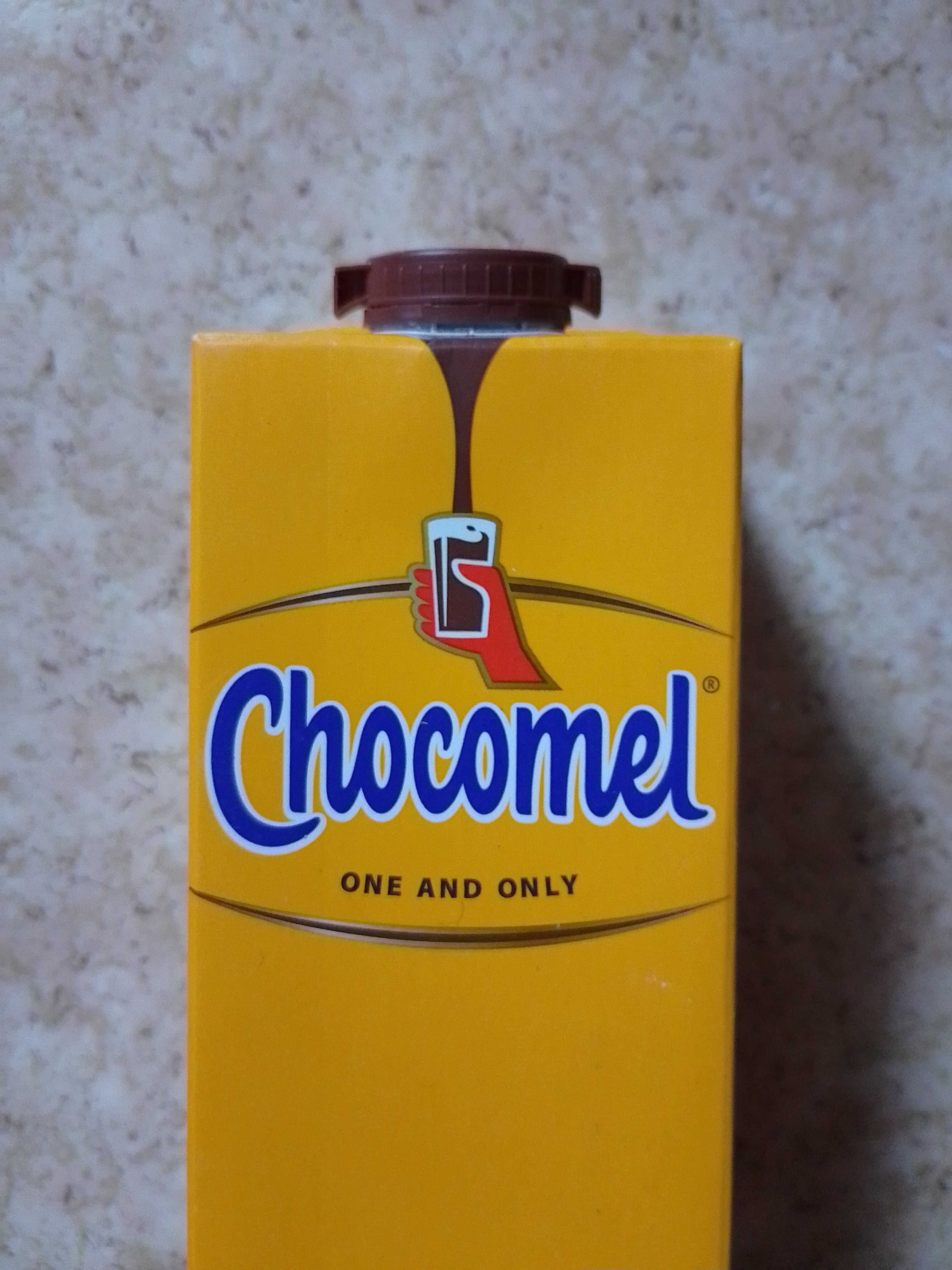 Вкусное шоколадное молоко CHOCOMEL. Молоко с какао 1 литр, Нидерланды.