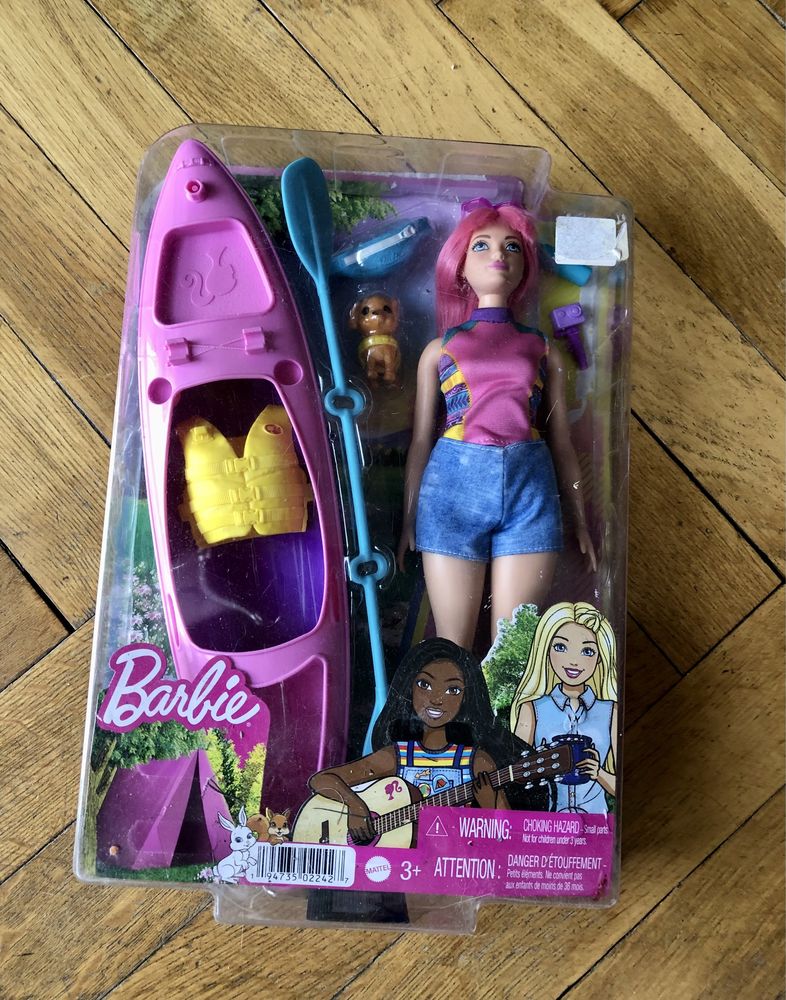 Lalka Barbie Mattel Kemping Daisy - zestaw z kajakim i pieskiem