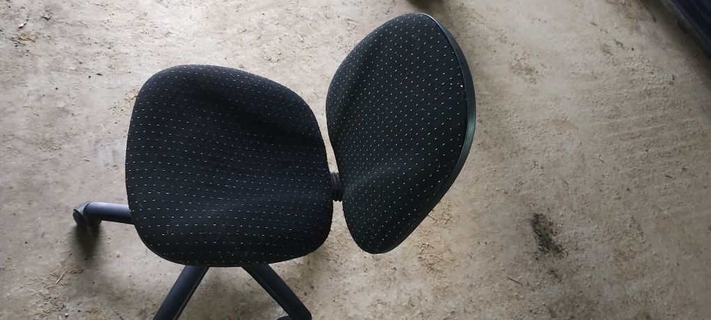 Fotel obrotowy, krzesło biurowe