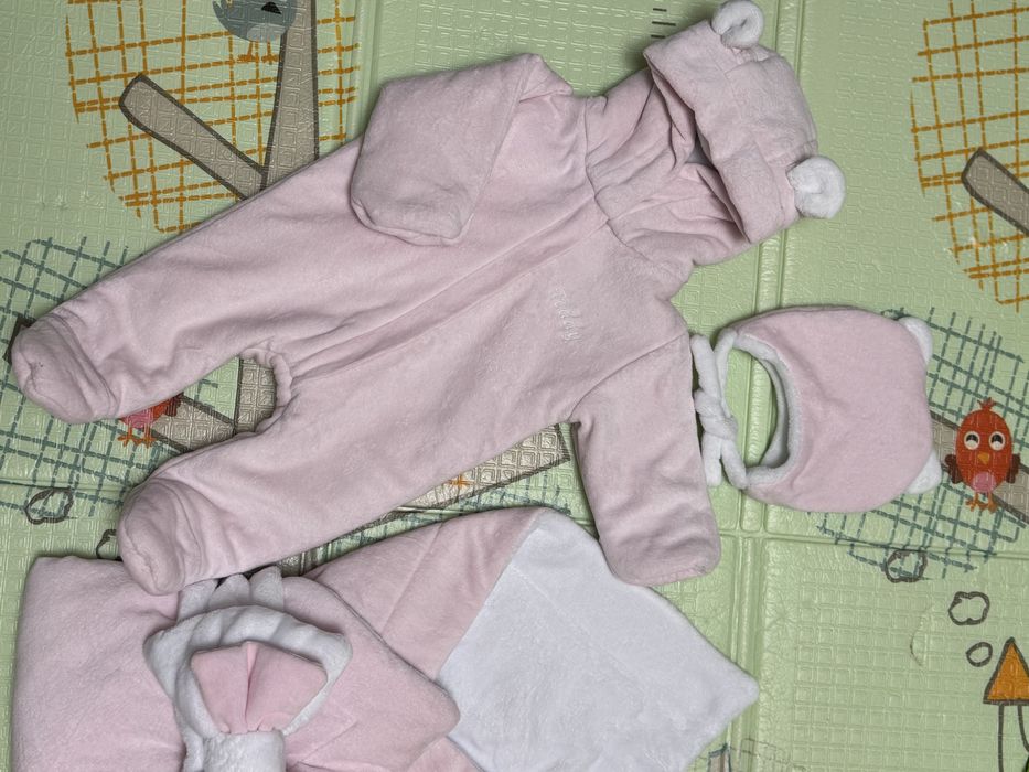 Набір на виписку, комбінезон, конверт на виписку