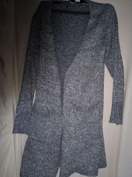 Dłuższy sweter kardigan