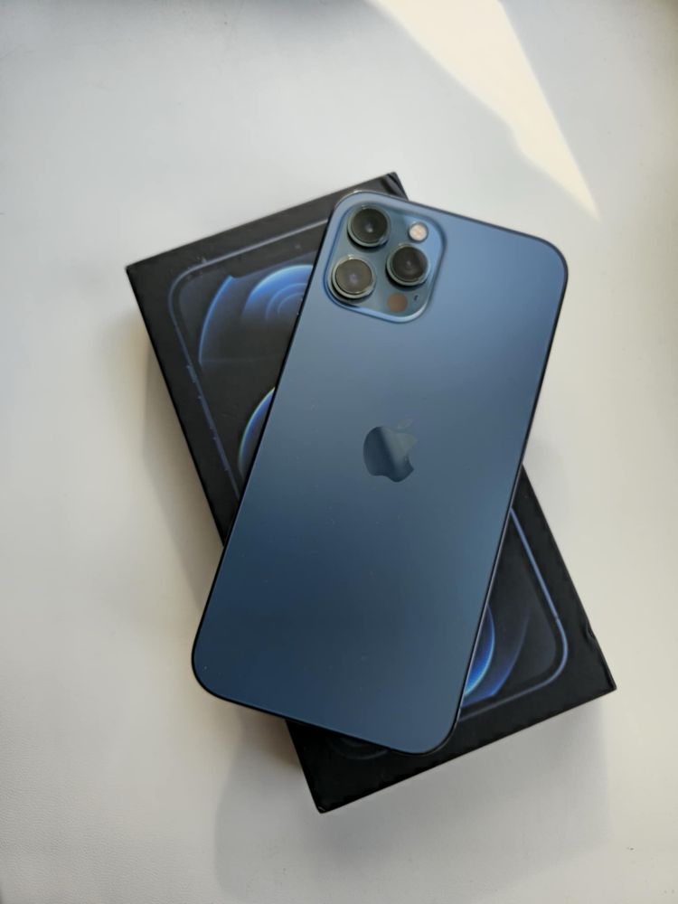 Продам iPhone 12Pro Max 128gb