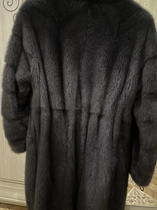 Шуба из норки в отличном состоянии