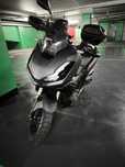 Honda ADV 350 + caixa