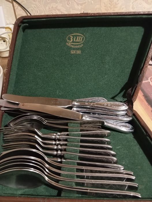 Столовый набор Ножи, Вилки, Ложки