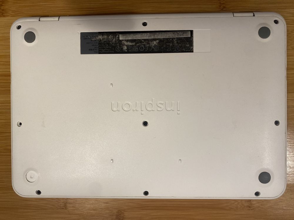 Laptop dell inspiron P24T biały laptop