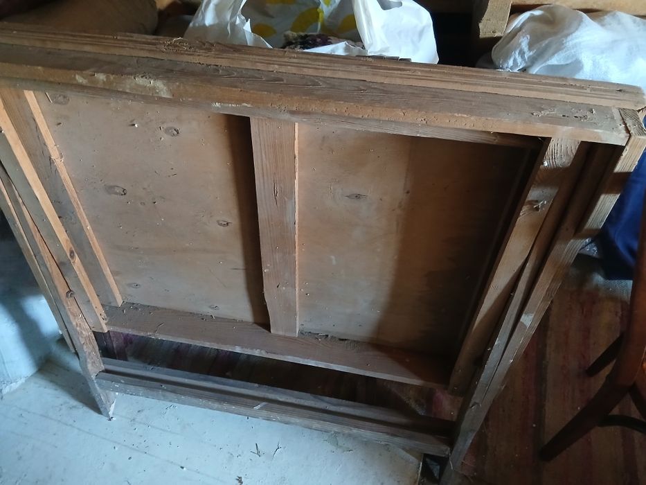 Стіл розкладний.