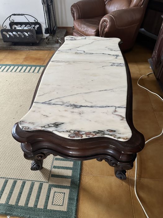 Mesa de centro vintage em mármore