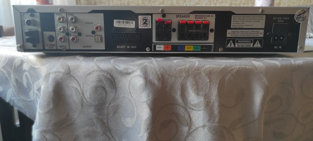 Vendo Televisão, Leitor DVD, Leitor cassetes e colunas