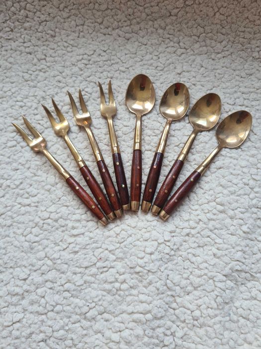 Zestaw 4 łyżeczek do kawy i 4 widelczyków