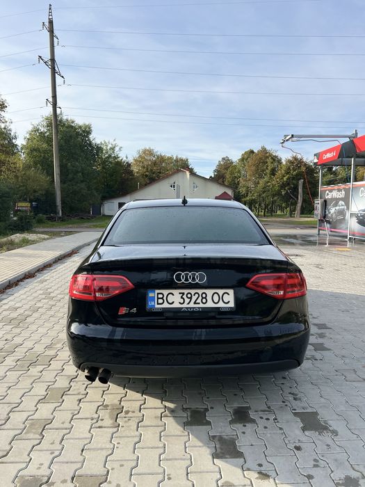 Audi A4 B8 2010 2.0 TFSI