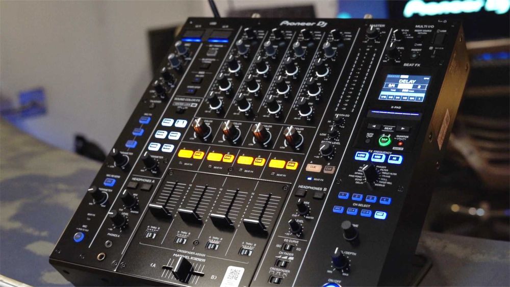 Aluguer Cabines DJ Pionner CDJ3000, CDJ2000NX2 DJM A9