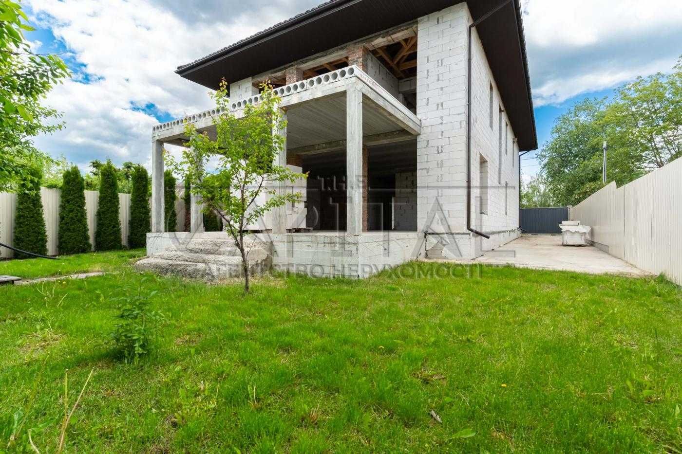 Продаж Будинку, Гора , з басейном