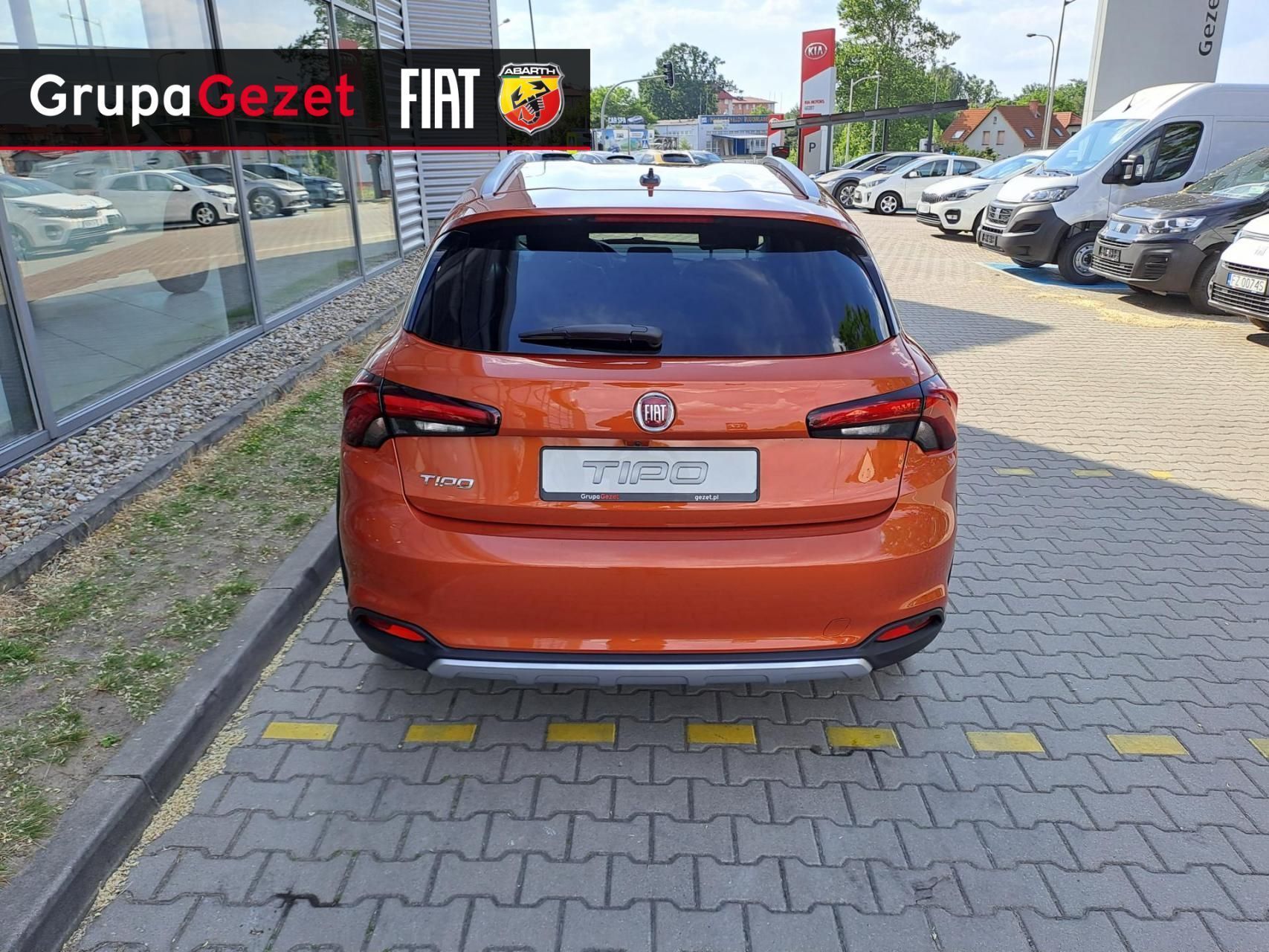 Fiat Tipo Cross 100KM Pomarańczowy Paprika Zarejestrowany FV23%